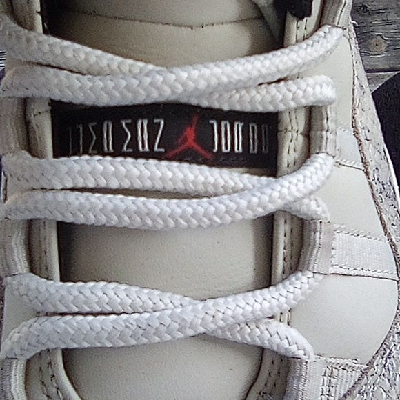 Jordans special edition - Picture 3 of 4